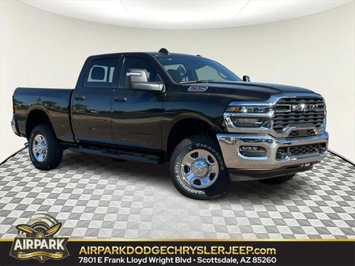 2025 RAM 2500 Tradesman Crew Cab 4x4 6'4' Box