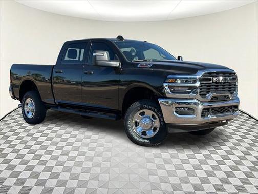 2025 RAM 2500 Tradesman Crew Cab 4x4 6'4' Box