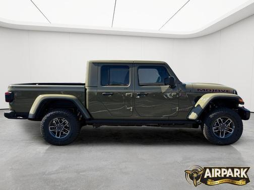 41 2026 Jeep Gladiator Mojave X 4x4