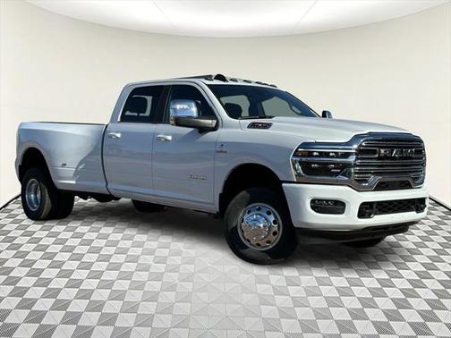 2025 RAM 3500 Laramie Crew Cab 4x4 8' Box