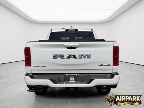 Ivory White Tri-Coat Pearlcoat 2026 RAM 1500 Limited