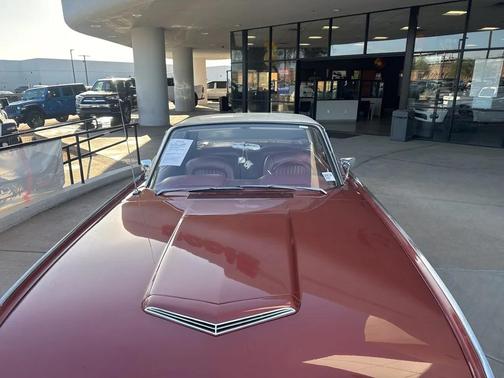 1962 Ford Thunderbird Base