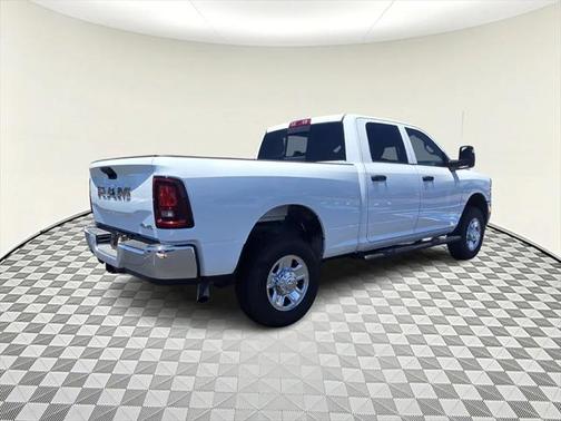 2025 RAM 2500 Tradesman Crew Cab 4x4 6'4' Box