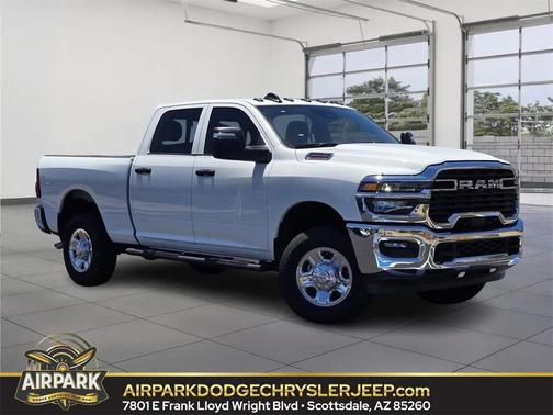 2025 RAM 2500 Tradesman Crew Cab 4x4 6'4' Box