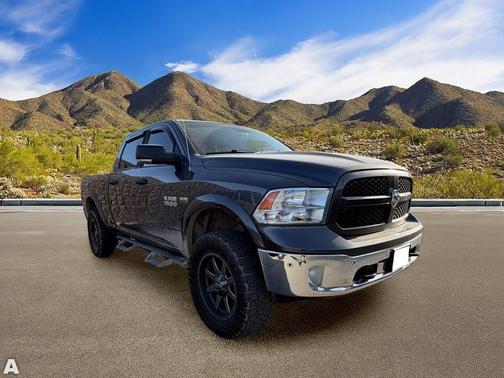 Granite Crystal Metallic Clearcoat 2016 RAM 1500 Outdoorsman