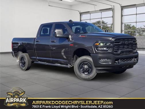 2025 RAM 2500 Tradesman Crew Cab 4x4 6'4' Box
