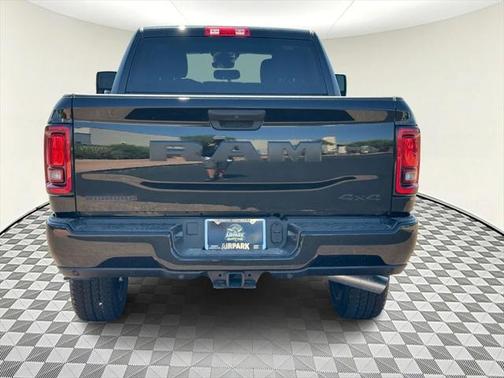 2025 RAM 3500 Big Horn Crew Cab 4x4 6'4' Box