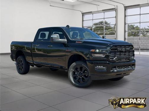 2025 RAM 3500 Big Horn Crew Cab 4x4 6'4' Box