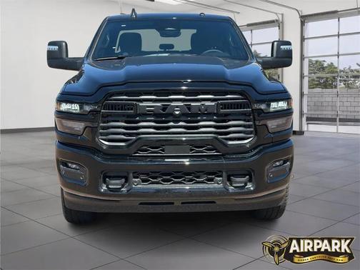 2025 RAM 3500 Big Horn Crew Cab 4x4 6'4' Box