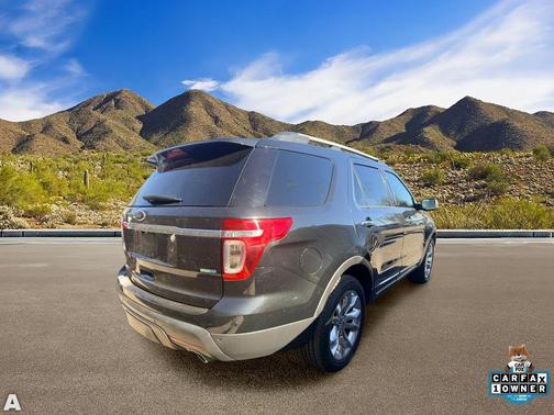 Tuxedo Black Metallic 2013 Ford Explorer XLT