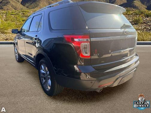 Tuxedo Black Metallic 2013 Ford Explorer XLT