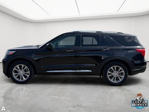 Black Metallic 2023 Ford Explorer Limited