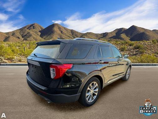 Black Metallic 2023 Ford Explorer Limited