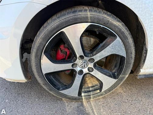 2016 Volkswagen Golf GTI 2.0T S 4-Door