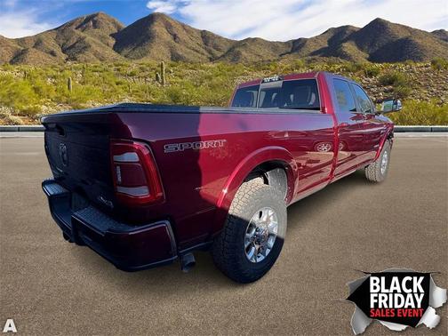 2019 RAM 3500 Laramie Crew Cab 4x4 8' Box