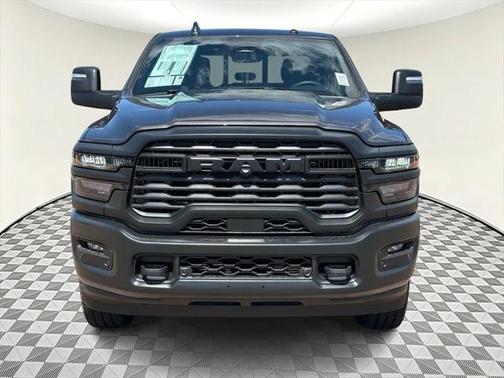 2025 RAM 2500 Tradesman Crew Cab 4x4 6'4' Box