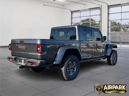 2025 Jeep Gladiator Mojave X