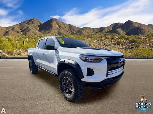 Summit White 2025 Chevrolet Colorado ZR2