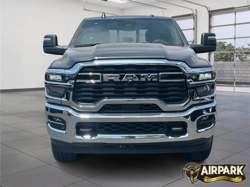 2025 RAM 3500 Tradesman Crew Cab 4x4 8' Box