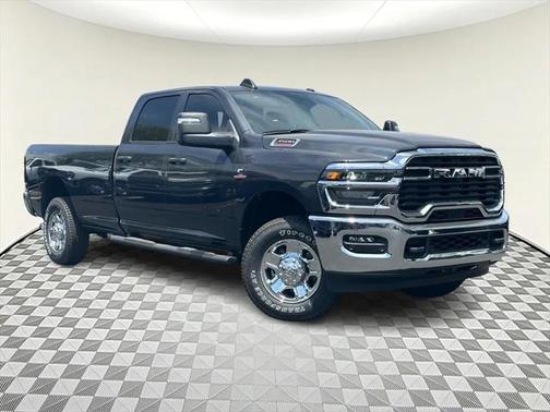 2025 RAM 3500 Tradesman Crew Cab 4x4 8' Box