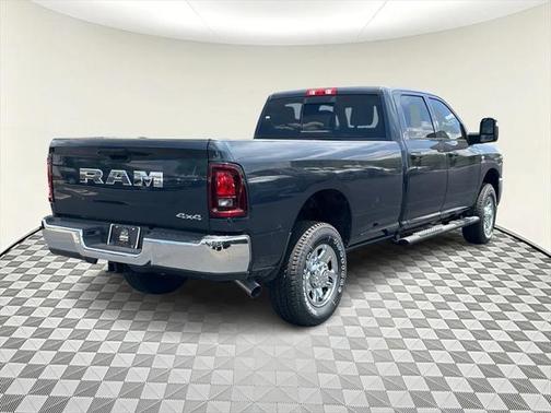 2025 RAM 3500 Tradesman Crew Cab 4x4 8' Box