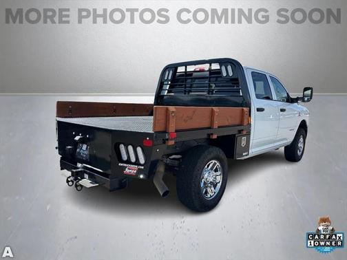 2022 RAM 3500 Tradesman Crew Cab 4x4 6'4' Box