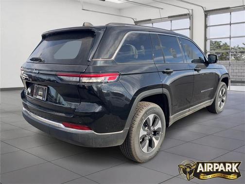 2023 Jeep Grand Cherokee 4xe Base