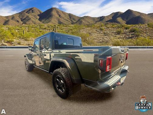 Sarge Green Clearcoat 2022 Jeep Gladiator Rubicon