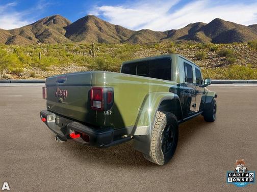 Sarge Green Clearcoat 2022 Jeep Gladiator Rubicon