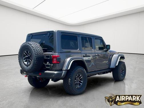 Granite Crystal Metallic Clearcoat 2026 Jeep Wrangler Rubicon