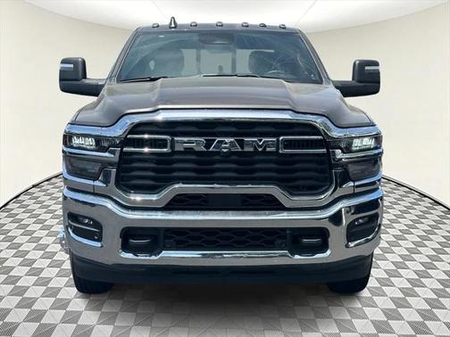 2025 RAM 3500 Tradesman Crew Cab 4x4 8' Box
