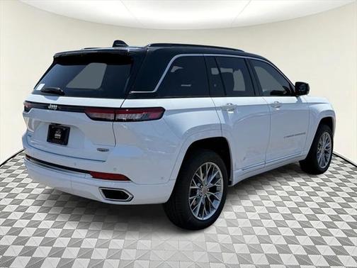 2025 Jeep Grand Cherokee Summit