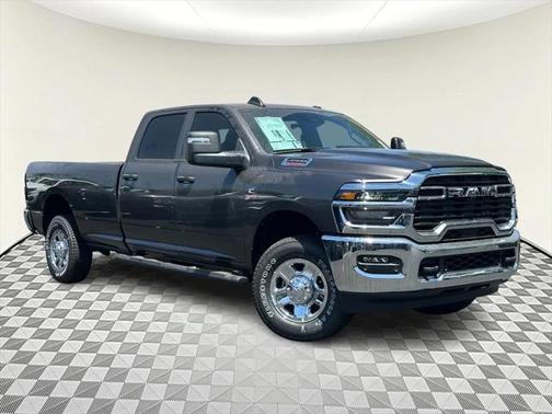 2025 RAM 3500 Tradesman Crew Cab 4x4 8' Box