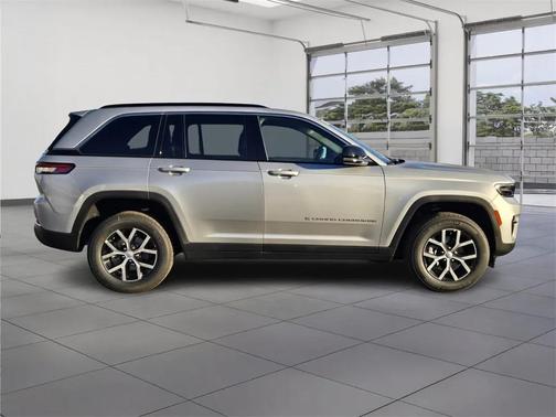 2025 Jeep Grand Cherokee Limited X