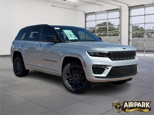 2025 Jeep Grand Cherokee Summit