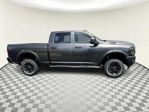 2025 RAM 2500 Tradesman Crew Cab 4x4 6'4' Box