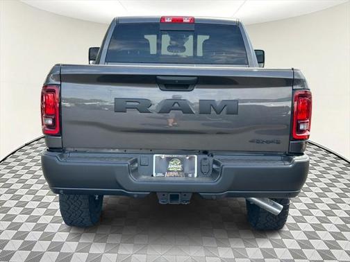 2025 RAM 2500 Tradesman Crew Cab 4x4 6'4' Box