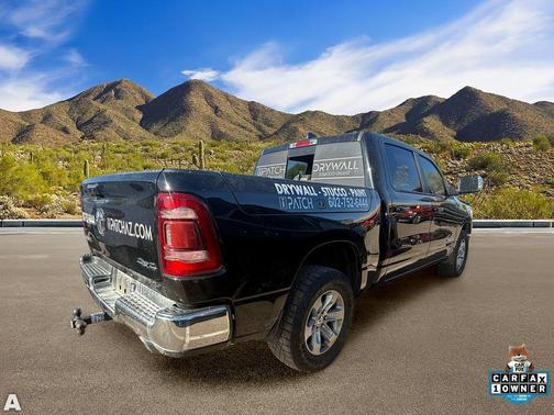 Diamond Black Crystal Pearlcoat 2023 RAM 1500 Laramie