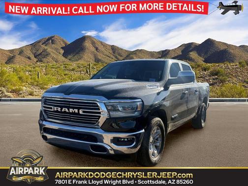 Diamond Black Crystal Pearlcoat 2023 RAM 1500 Laramie