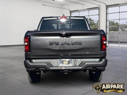 Granite Crystal Metallic Clearcoat 2026 RAM 1500 Big Horn/Lone Star