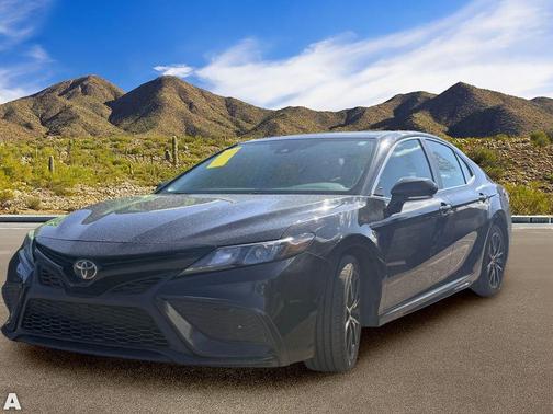 Midnight Black Metallic 2023 Toyota Camry SE