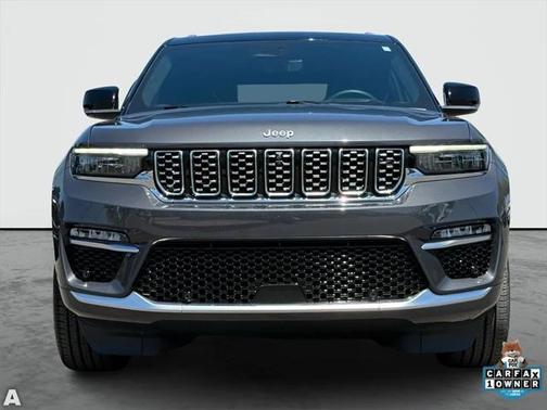 2022 Jeep Grand Cherokee Summit