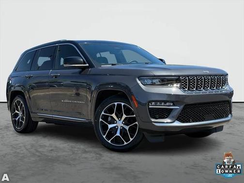 2022 Jeep Grand Cherokee Summit