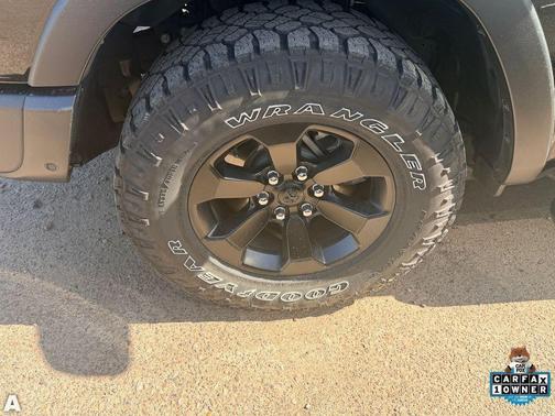 Diamond Black Crystal Pearlcoat 2023 RAM 1500 Rebel