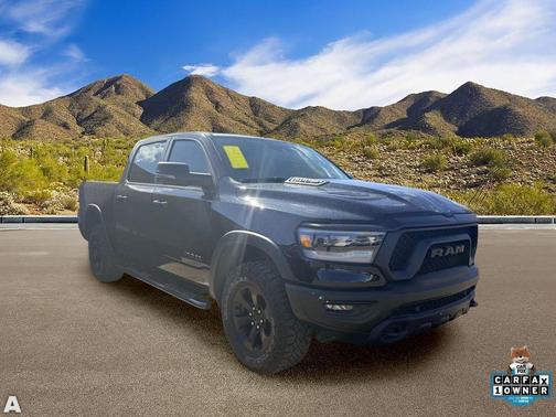 Diamond Black Crystal Pearlcoat 2023 RAM 1500 Rebel