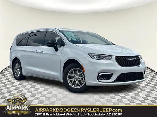 2025 Chrysler Pacifica L