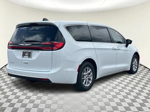 2025 Chrysler Pacifica L