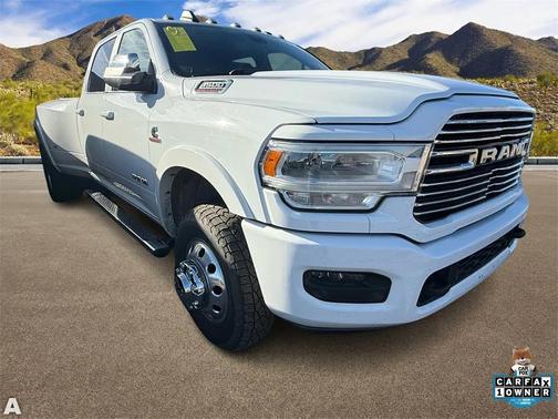 2020 RAM 3500 Laramie Crew Cab 4x4 8' Box