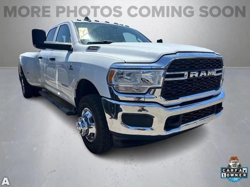 2021 RAM 3500 Tradesman Crew Cab 4x4 8' Box
