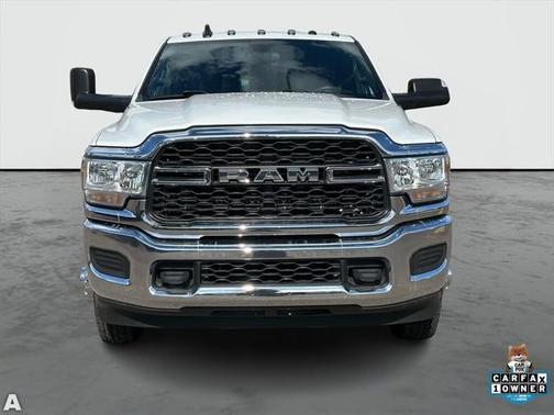 2021 RAM 3500 Tradesman Crew Cab 4x4 8' Box